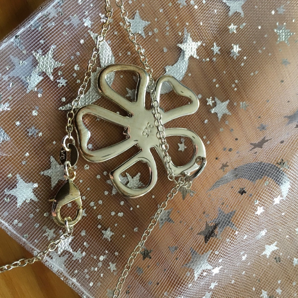 Sterling silver flower pendant with chain